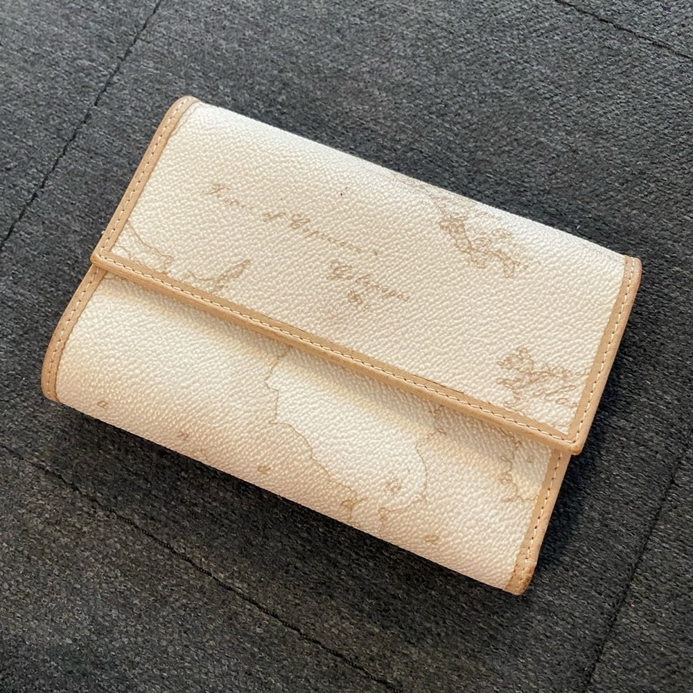 Never Used Alviero Martini Geo Medium Wallet